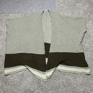 Neutral blanket shawl flowy boho